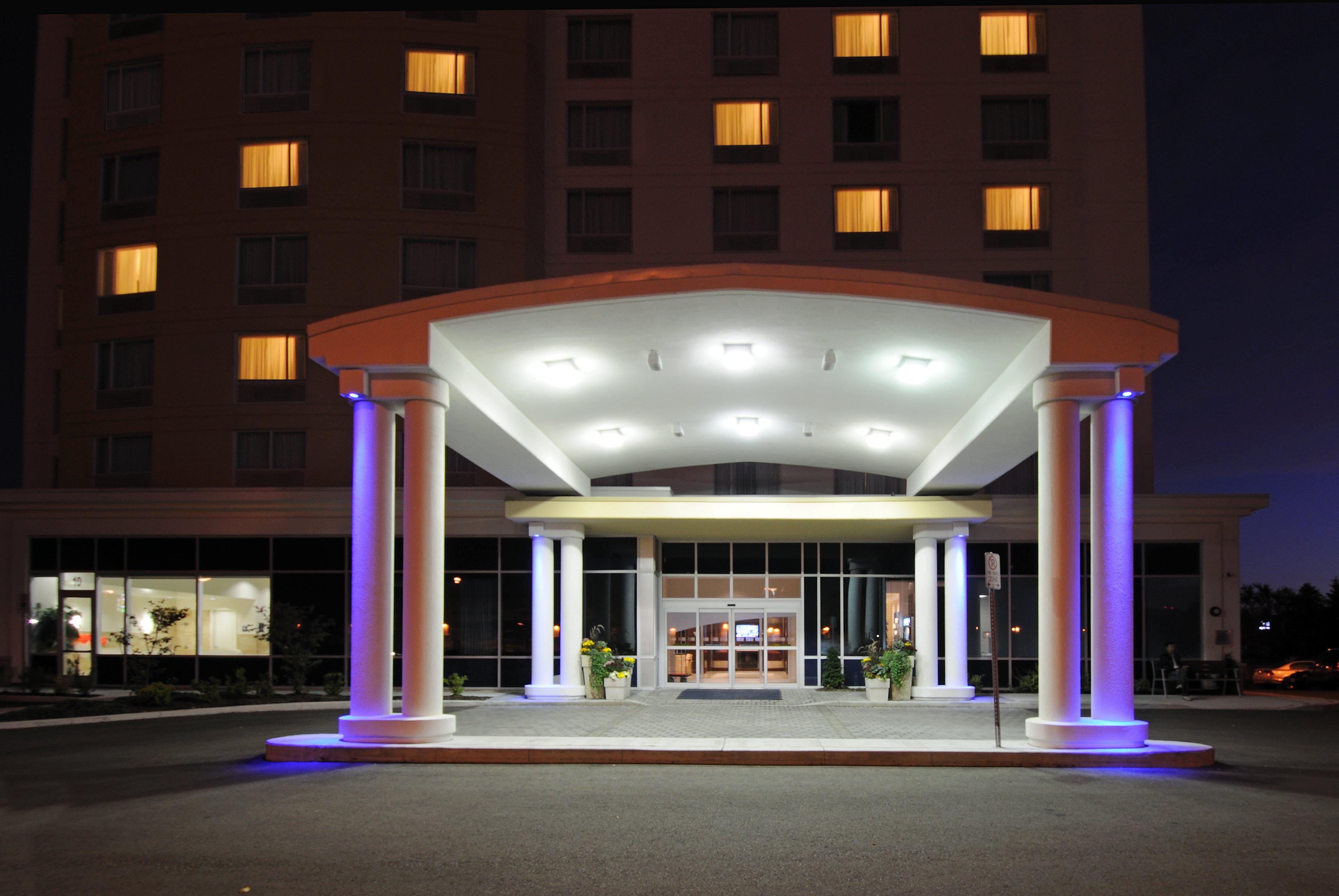 Holiday Inn Express Hotel & Suites Toronto - Markham, An Ihg Hotel Richmond Hill Exterior photo